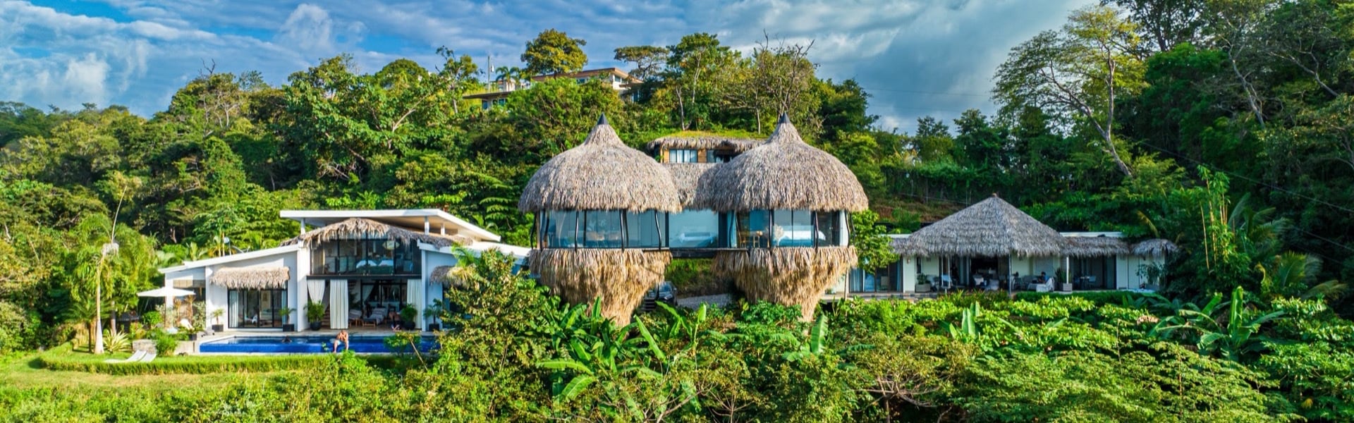Luxury villa with infinity pool in Tamarindo, Costa Rica
